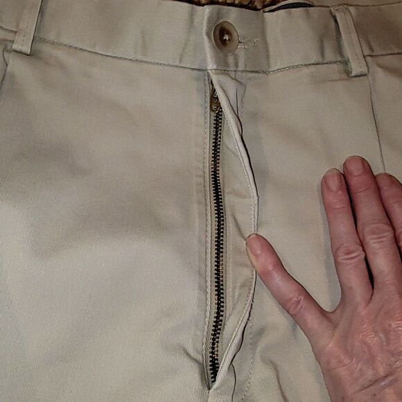 Mens Haggar Classic Fit Premium No Iron Khaki 36x 34 soft cotton blend w stretch - Picture 6 of 16